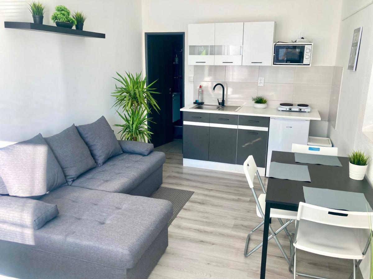 City Apartment Štúrovo Εξωτερικό φωτογραφία